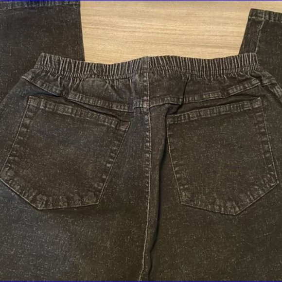 DENIM&CO How Timeless 4-Pocket Pull-On Straight Jeans - Black - Size Medium TALL - Picture 4 of 12